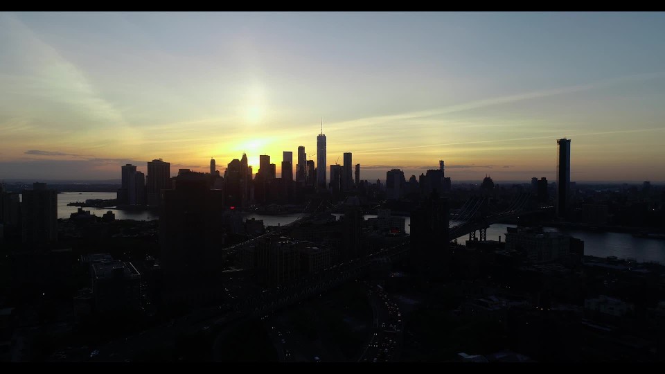 Silhouette Of Manhattan New York Skyline Clipstock